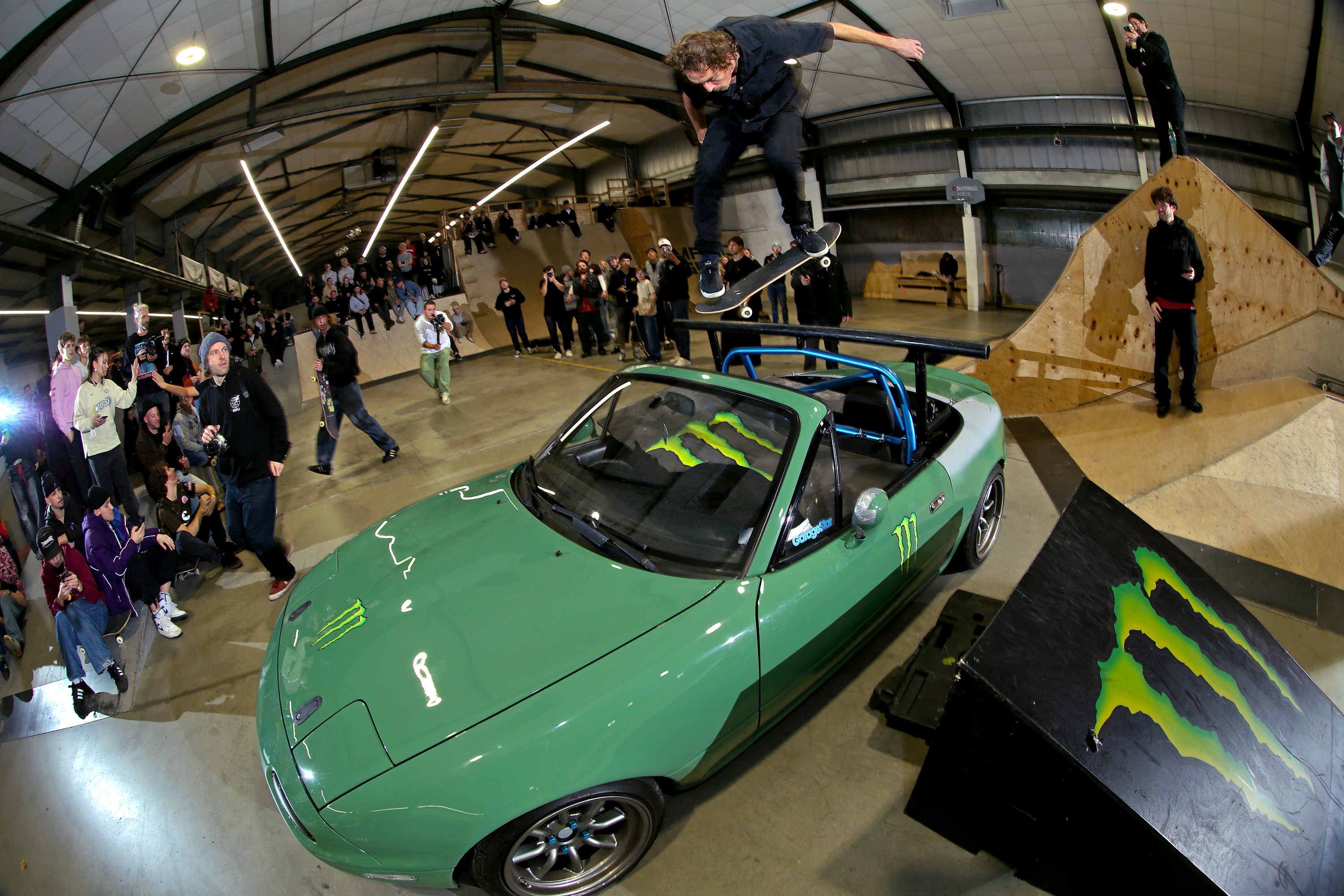 MarkFroelich_KickflipBsLipslide_BestTrick__Aurich2025_Gentsch_adj_.jpg