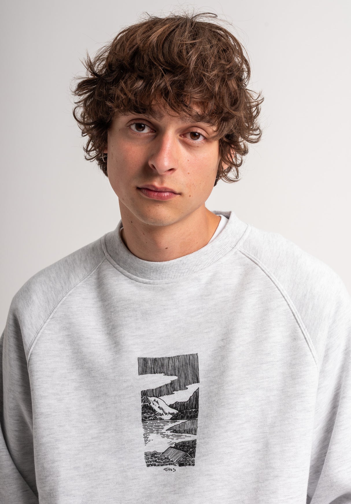 TITUS Lani Sweatshirt lightheathergrey – Set bagfra