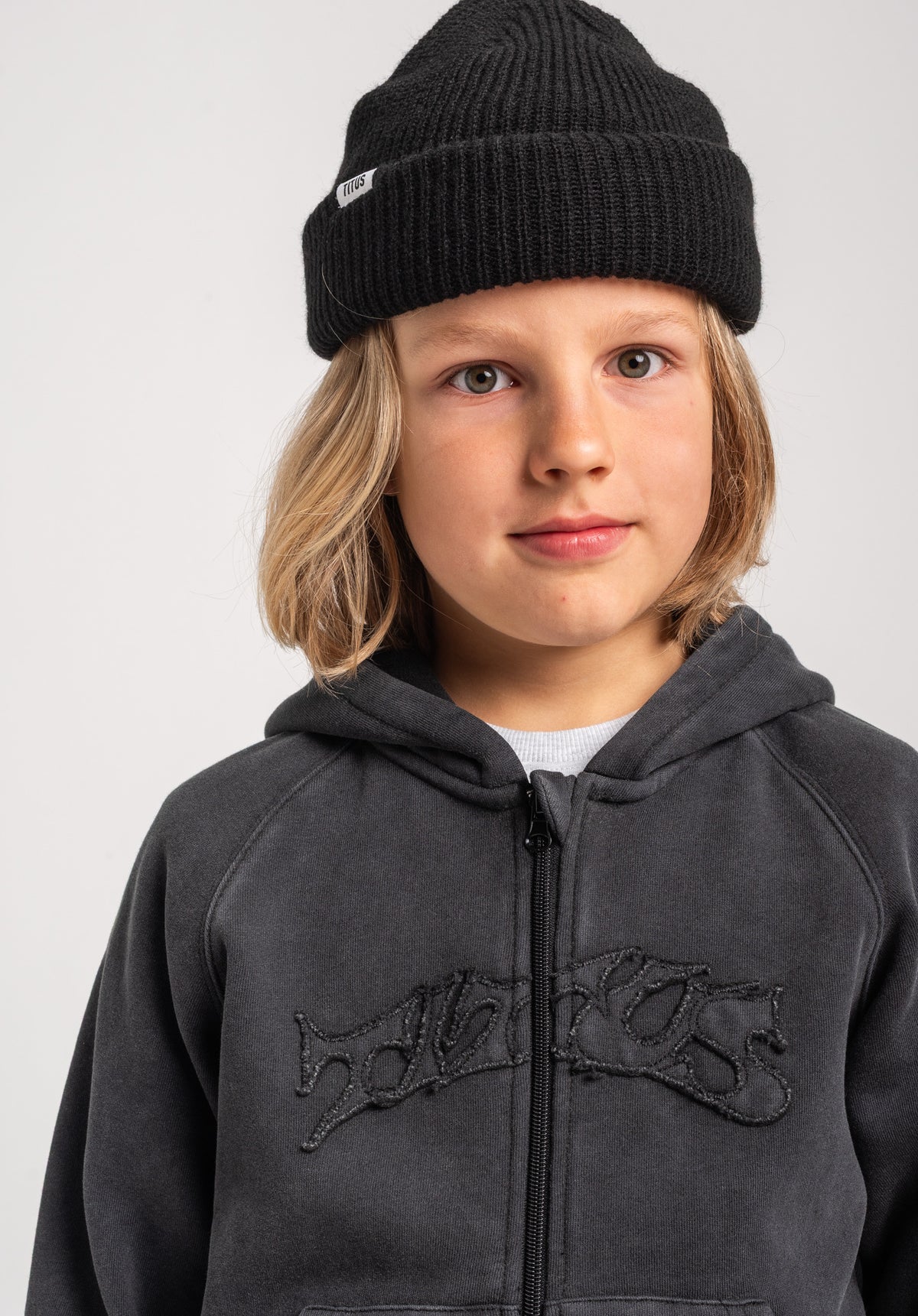 TITUS Classic Front Kids Felpa con cappuccio e zip blackfaded – Vista posteriore