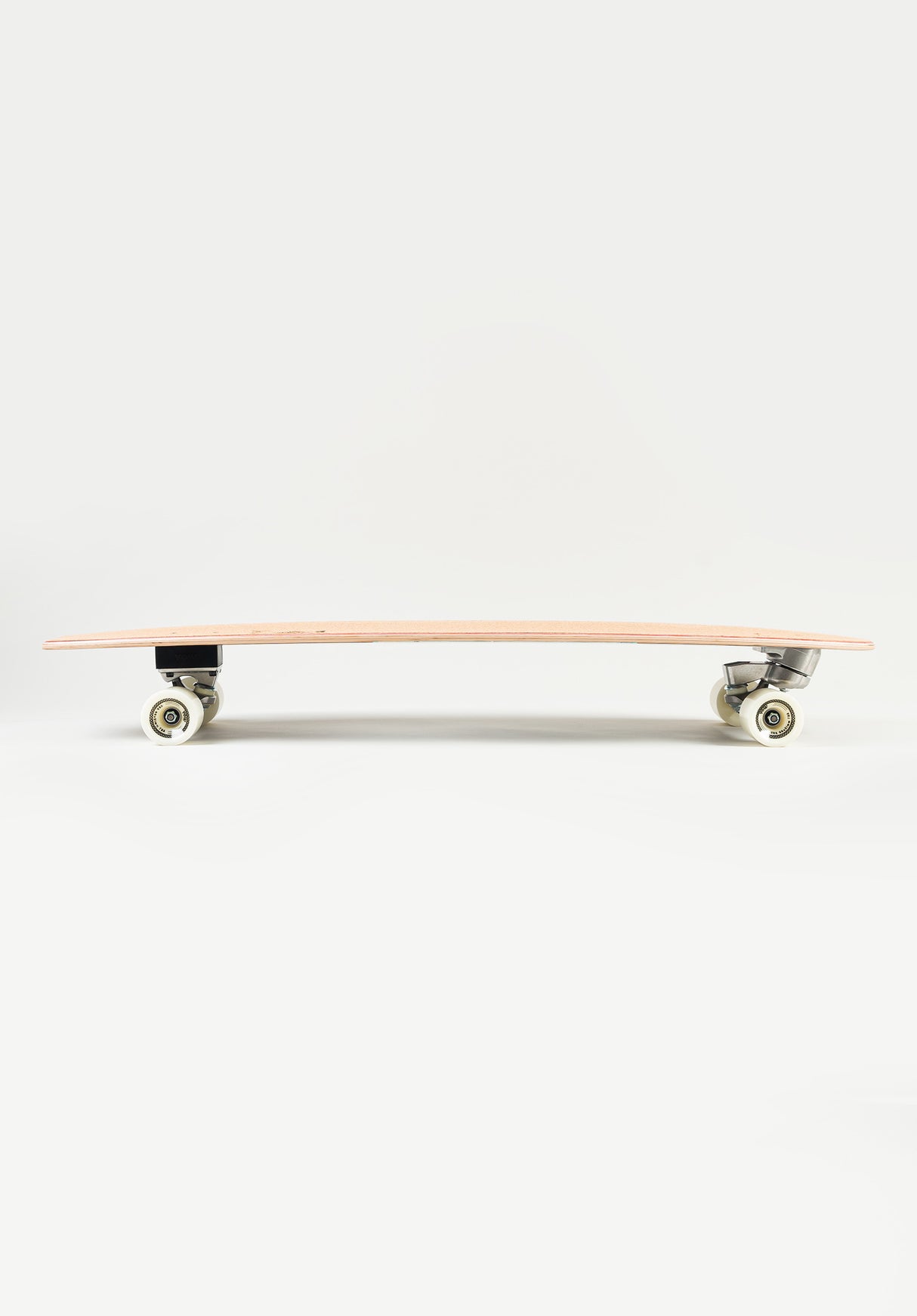 Calmon 41 Signature Series Surfskate black Closeup1