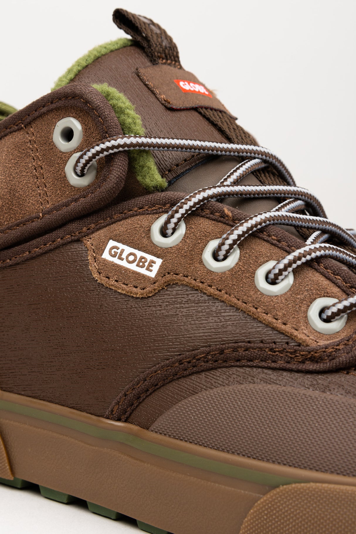 Motley Mid chestnut-olive-summit Unteransicht