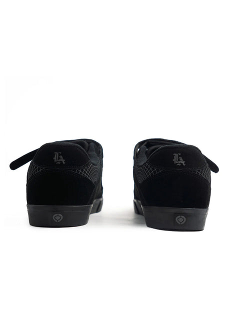 205 Vulc x Manhole black-grey Closeup1