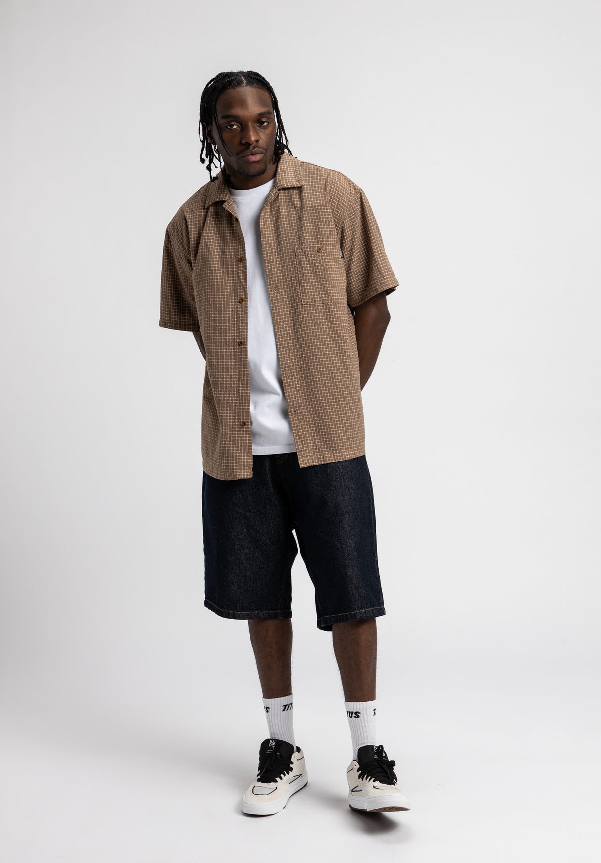 Pit beige-checked Closeup2