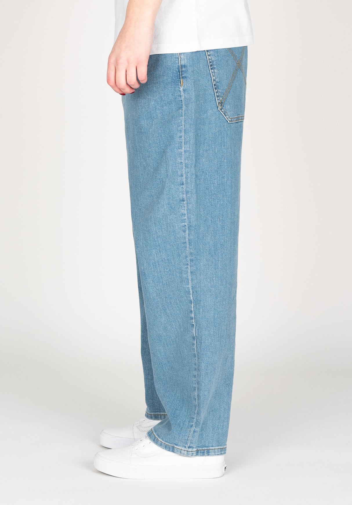 Katharina|1,80|31/32