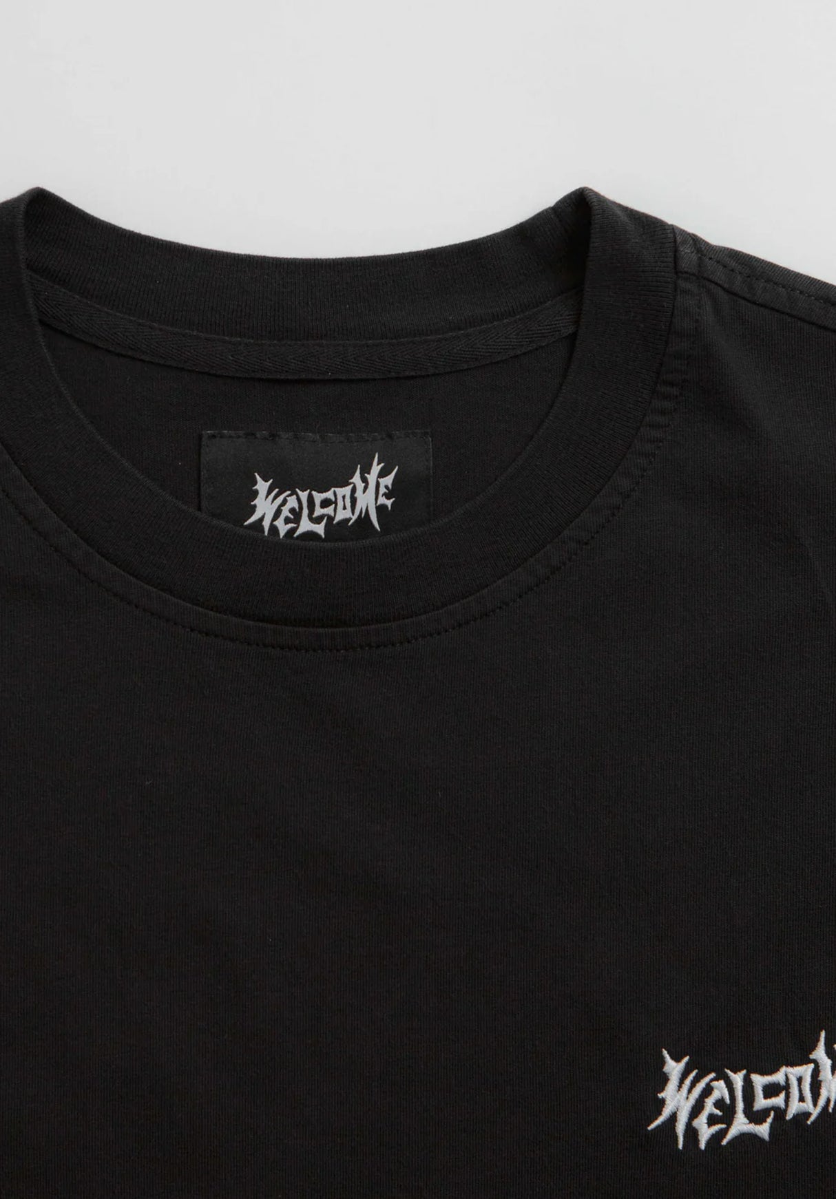 Collar Garment Dyed Knit black Closeup1