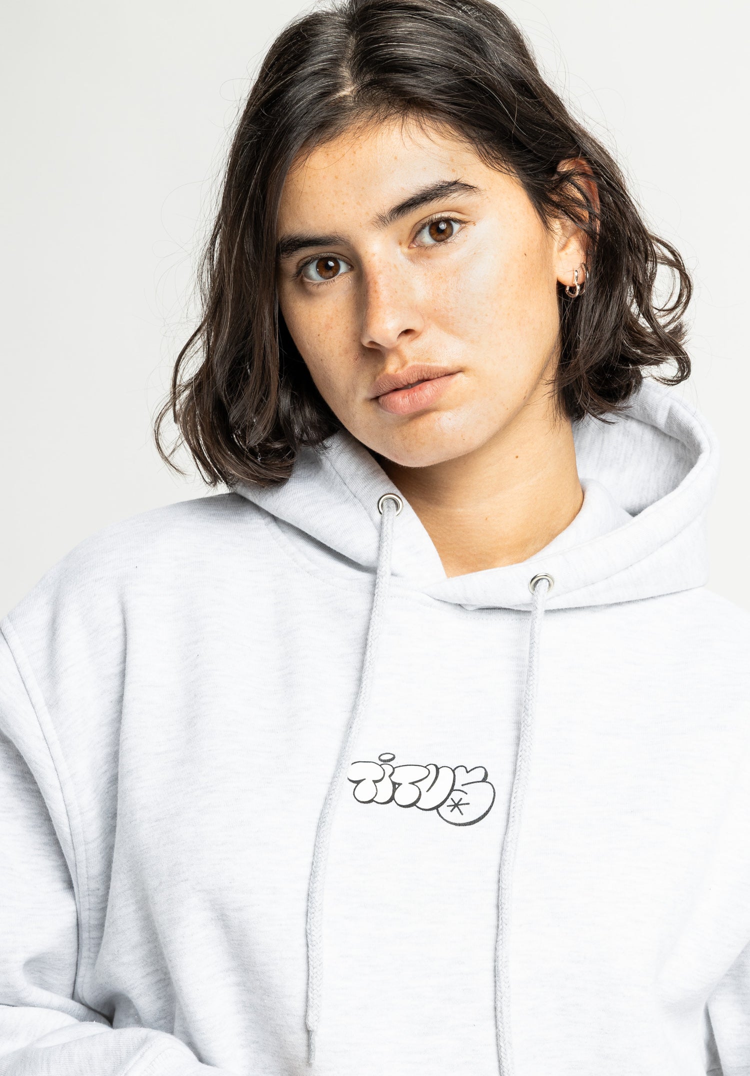 Catello lightheathergrey Closeup1 Zoom Image