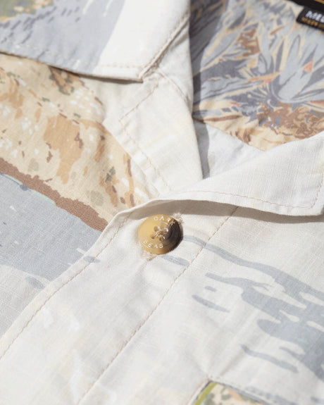 Anacapa light-blue Closeup1