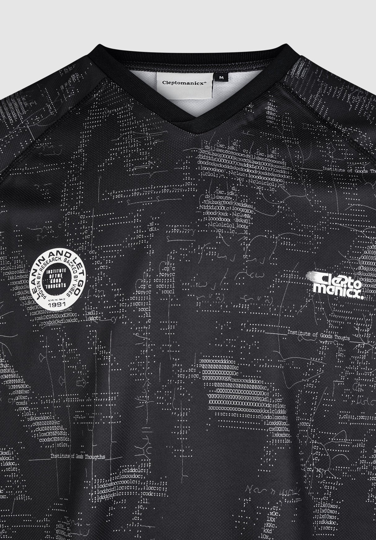 IOGT Tricot black Closeup2
