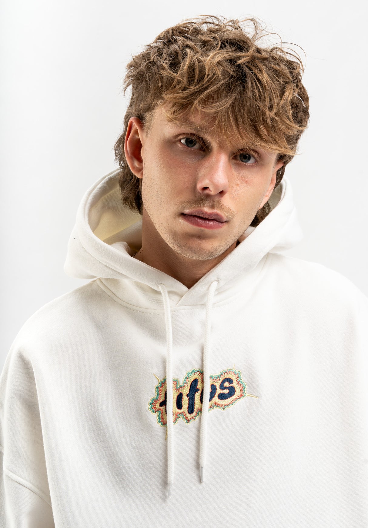 Carmo offwhite Closeup1