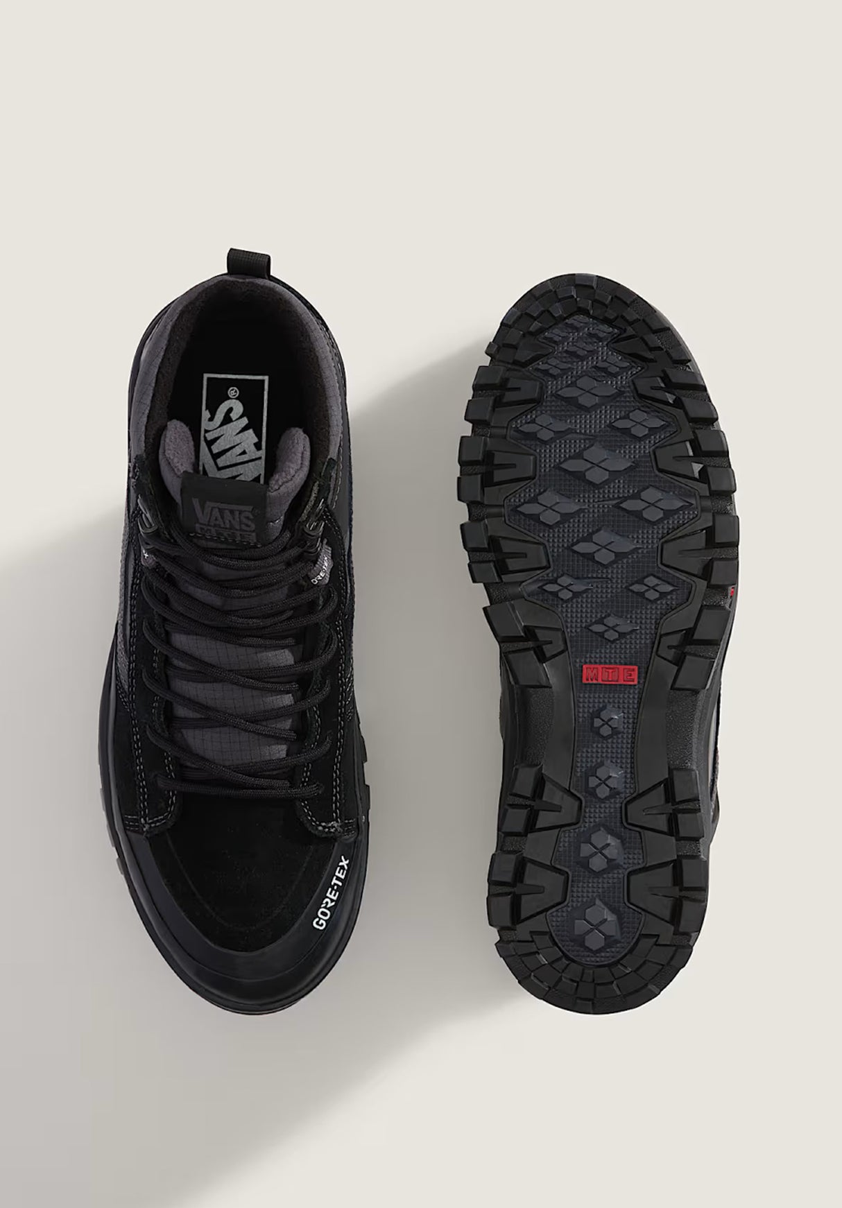 MTE Sk8-Hi Gore-Tex Insulated black-black Closeup1
