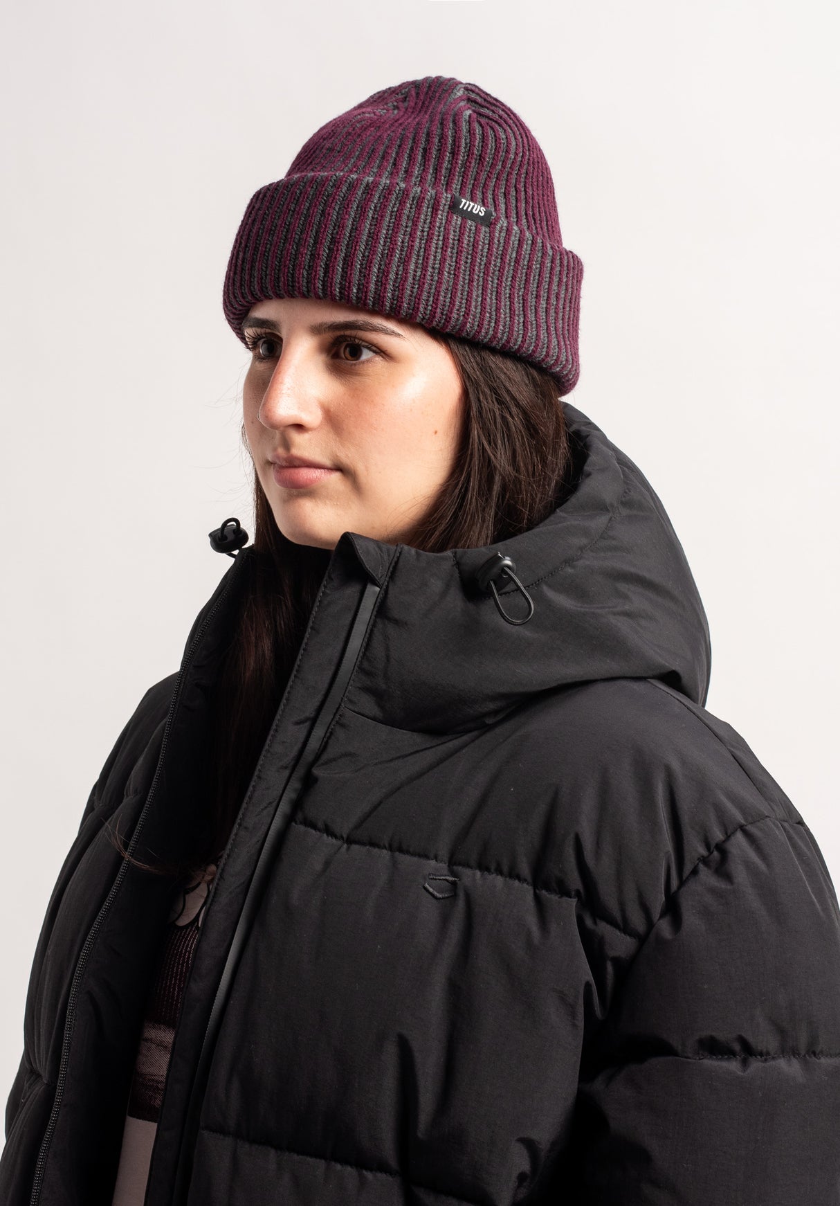 Däkl darkcherry Closeup1