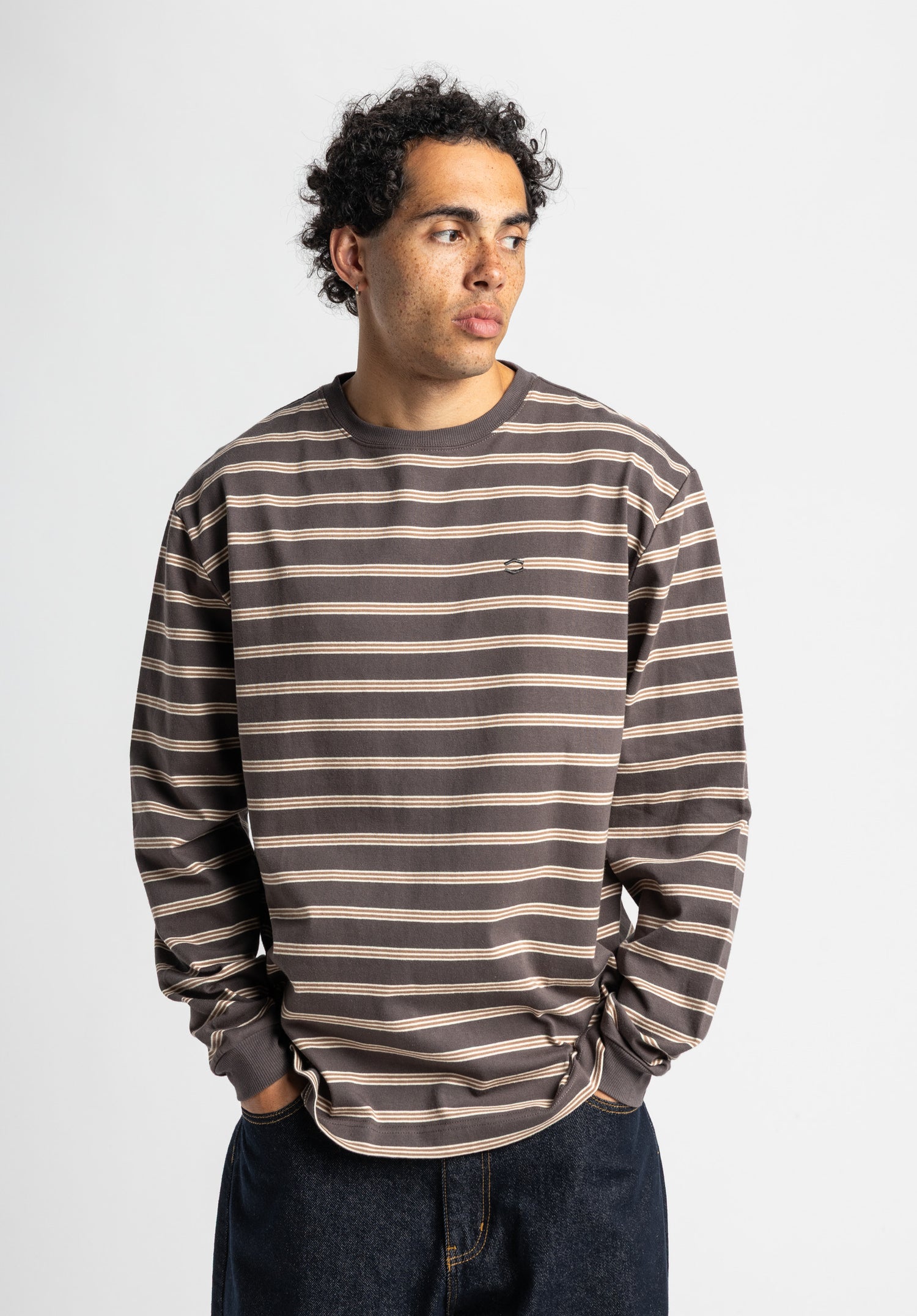 Icon Stripes brown-striped Rueckenansicht Zoom Image