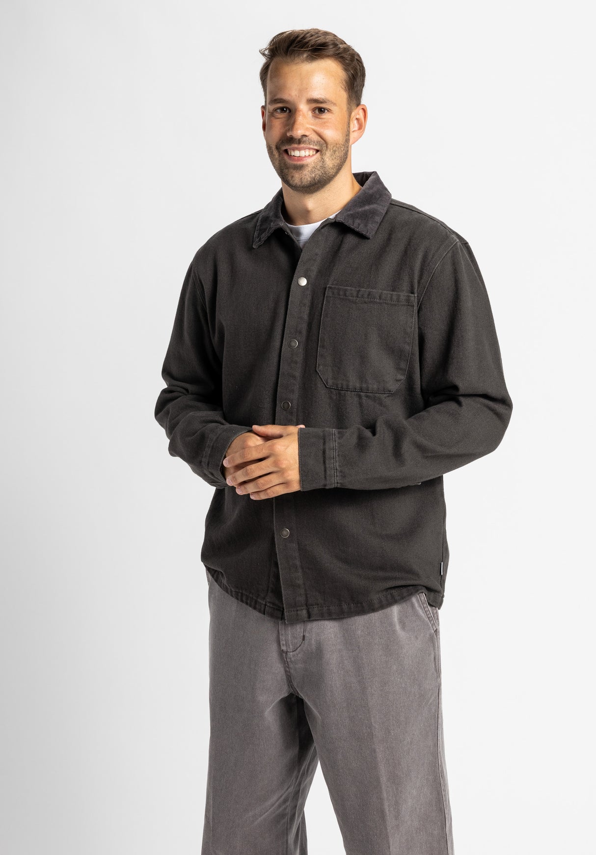 Jaxton darkgrey Closeup1