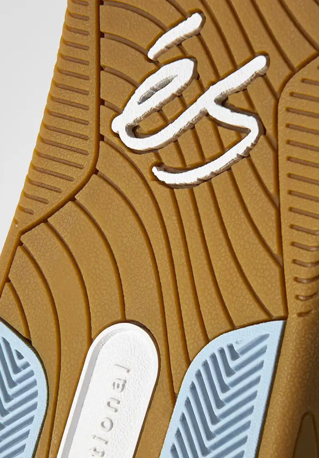 TJ Rogers black-blue-white Closeup2