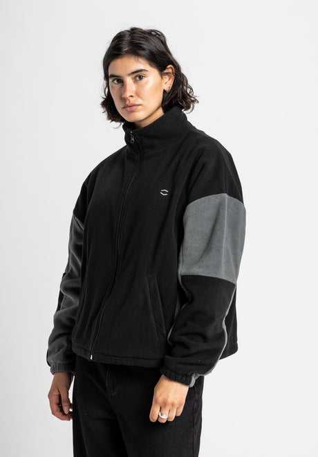 Cardo black Closeup1