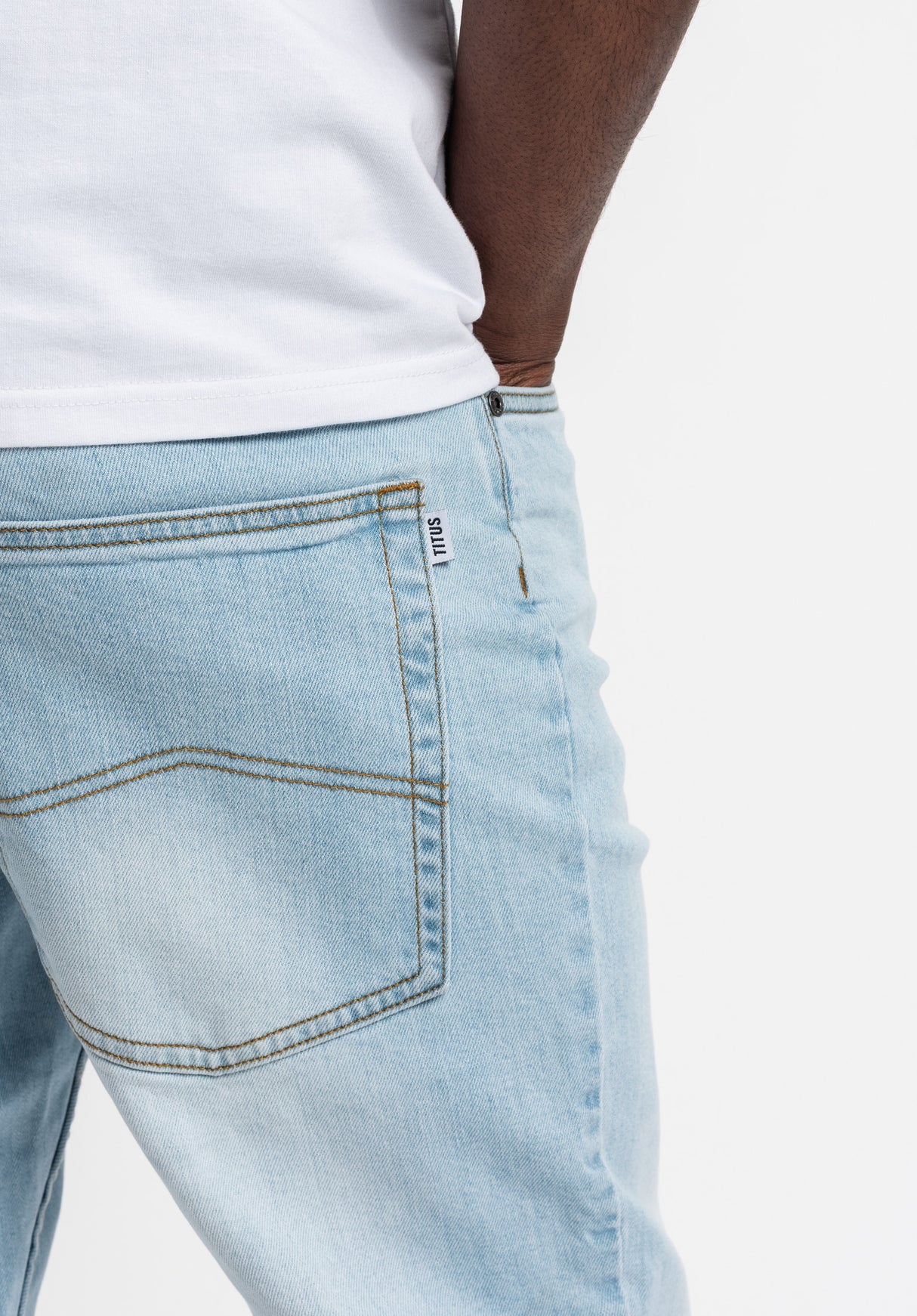 Skinny Fit blue-bleached Closeup2