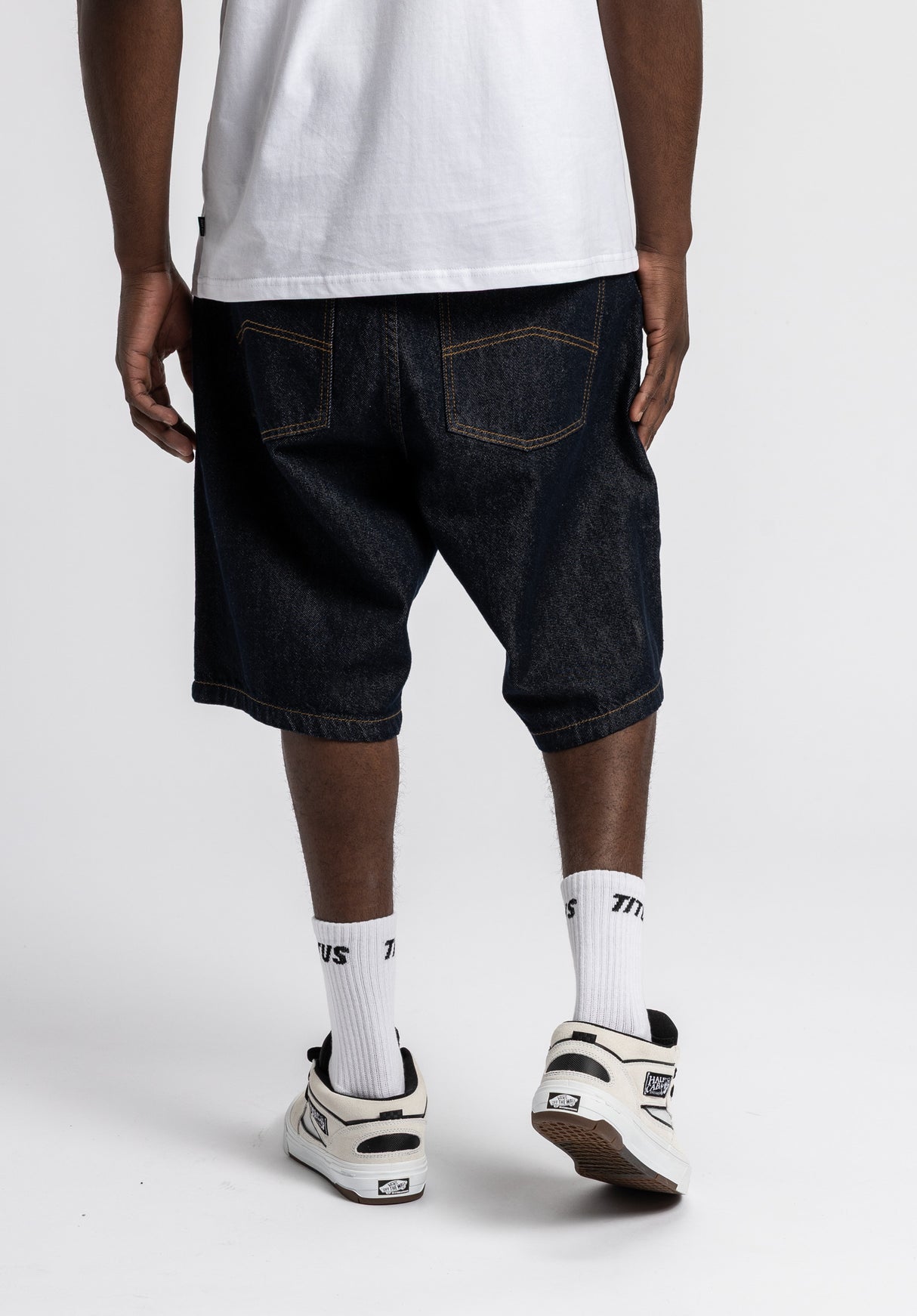 Boogy Short blue-rinsed Closeup1