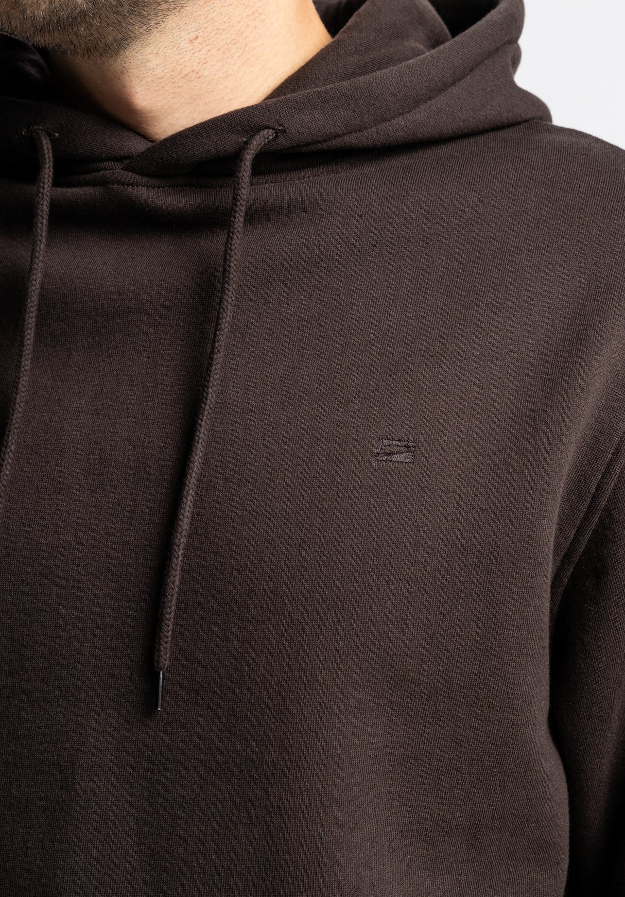 Easy Hood darkcoffee Closeup1