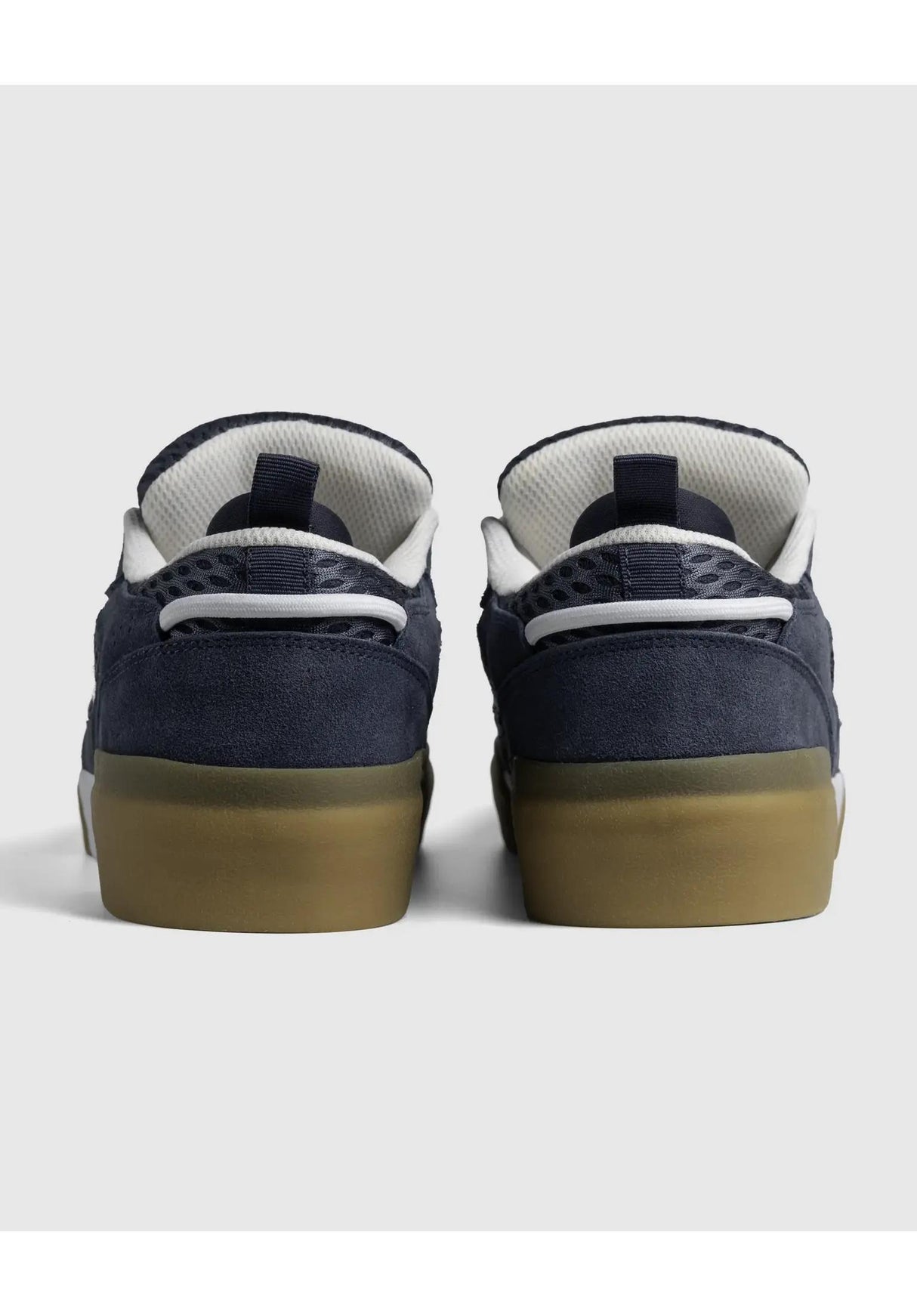 Payload navy-white-gum Closeup2