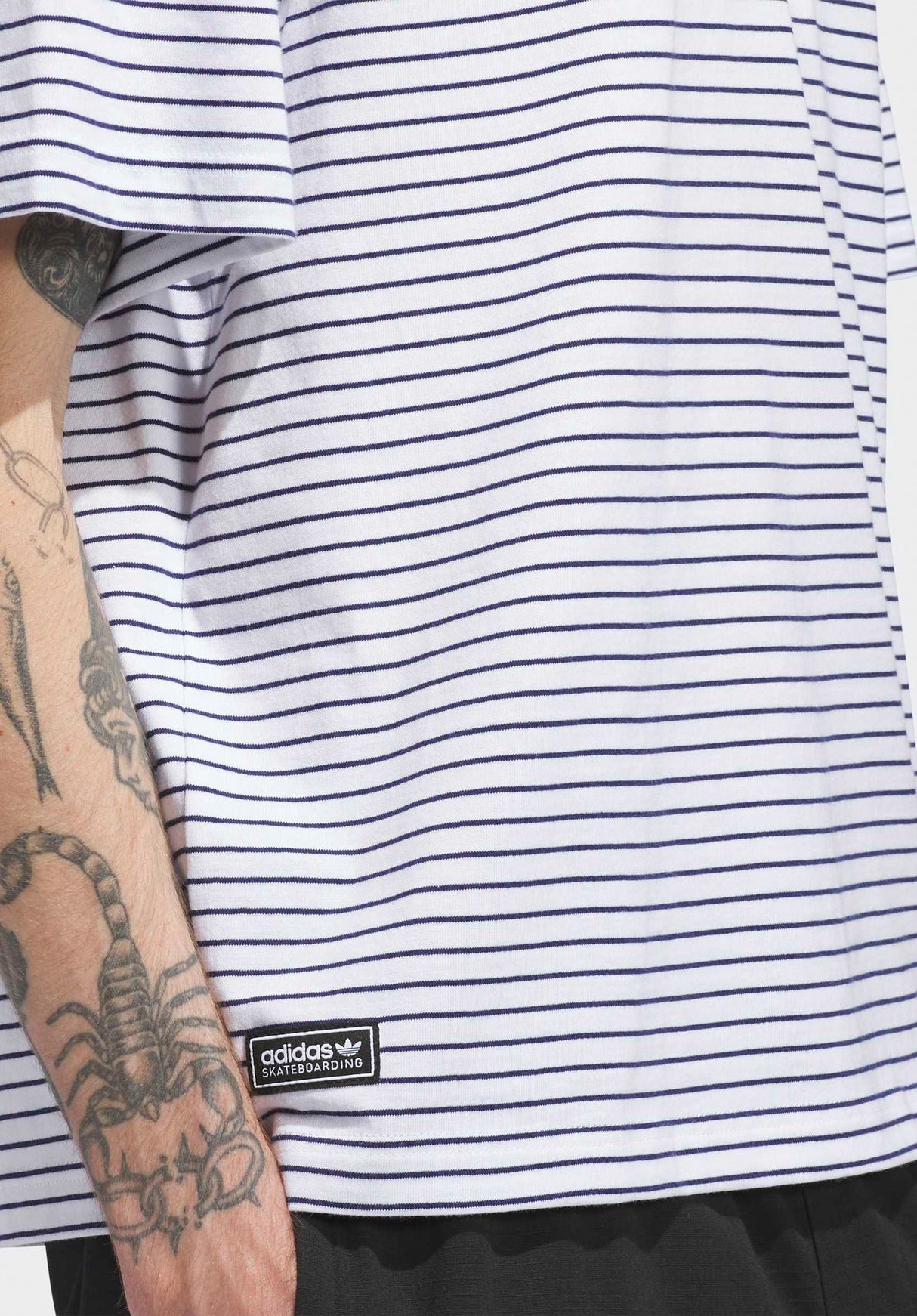 SKT EXC YD white-darkblue Rueckenansicht