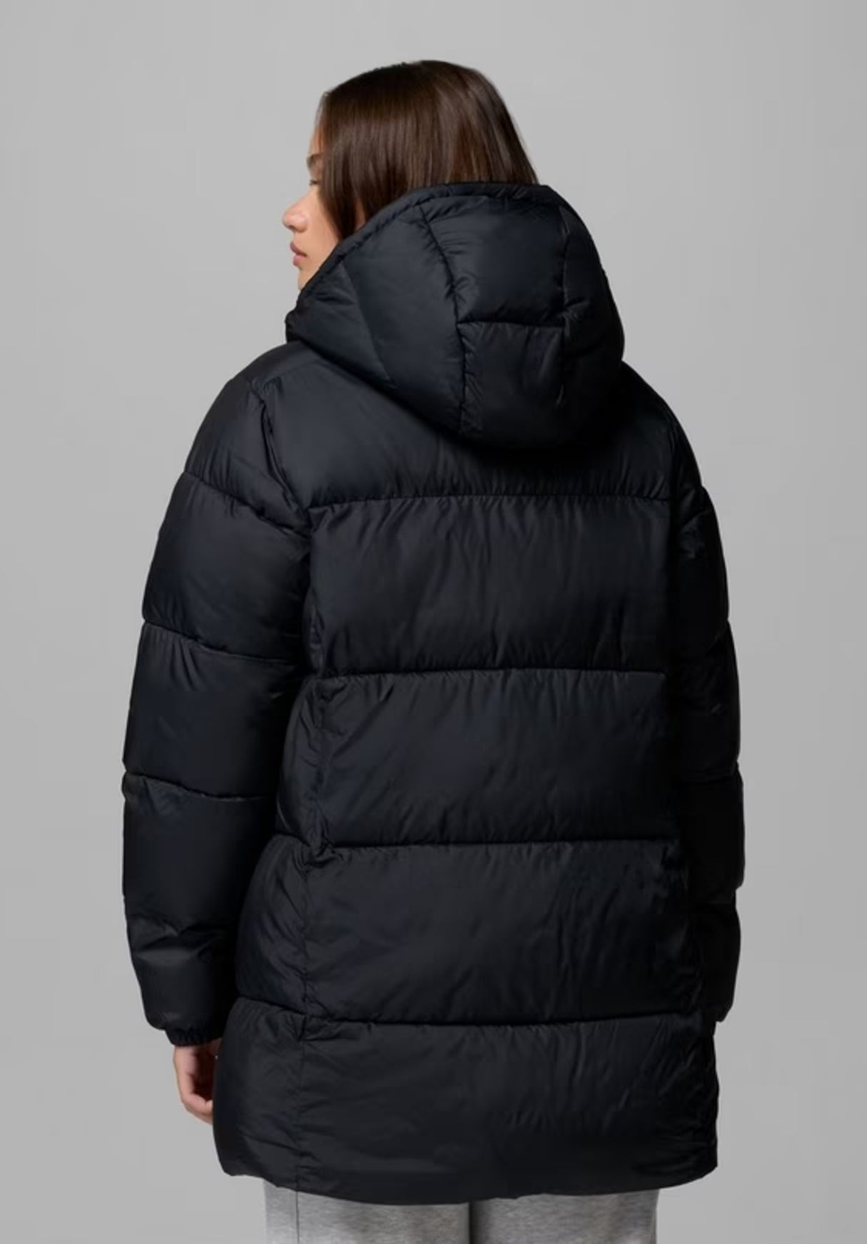 Puffect II Mid Hooded black Rueckenansicht