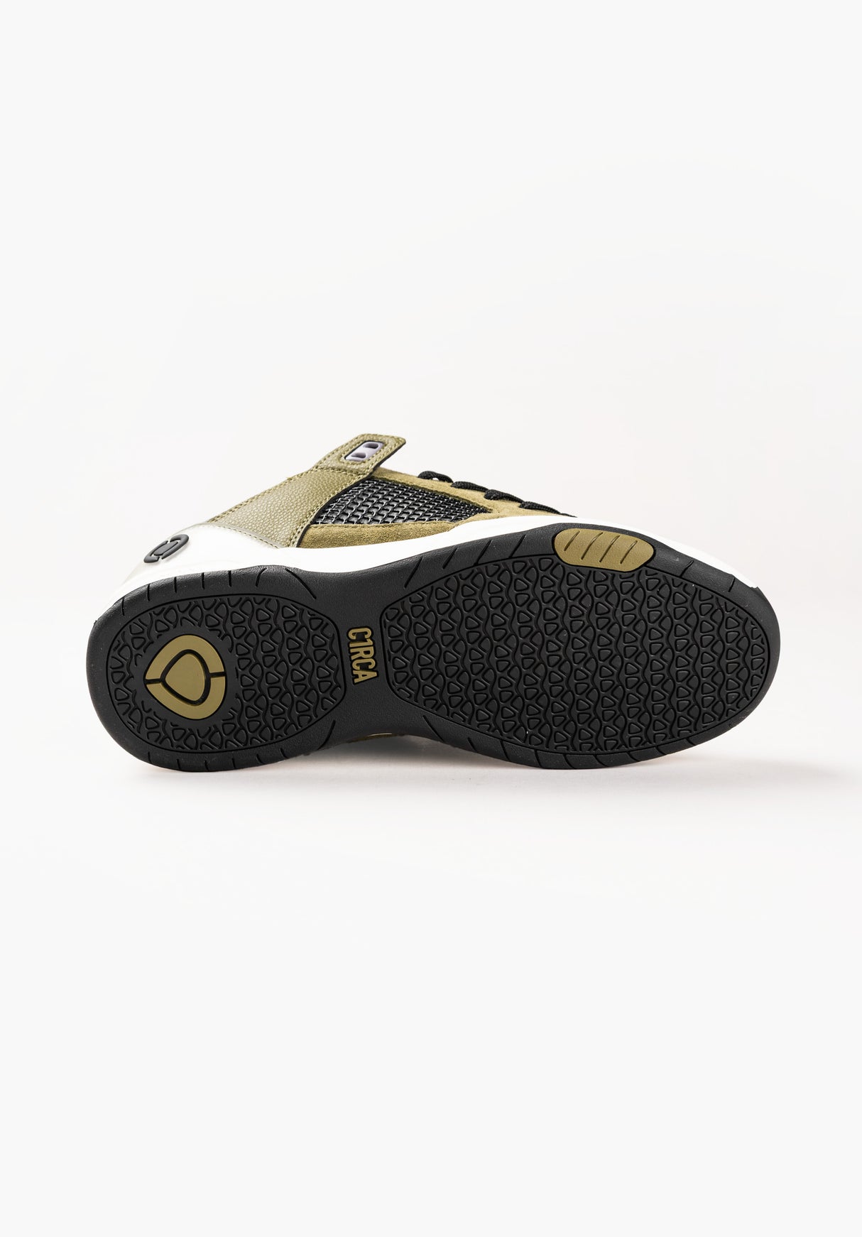 Tave TT military-black-white Closeup1