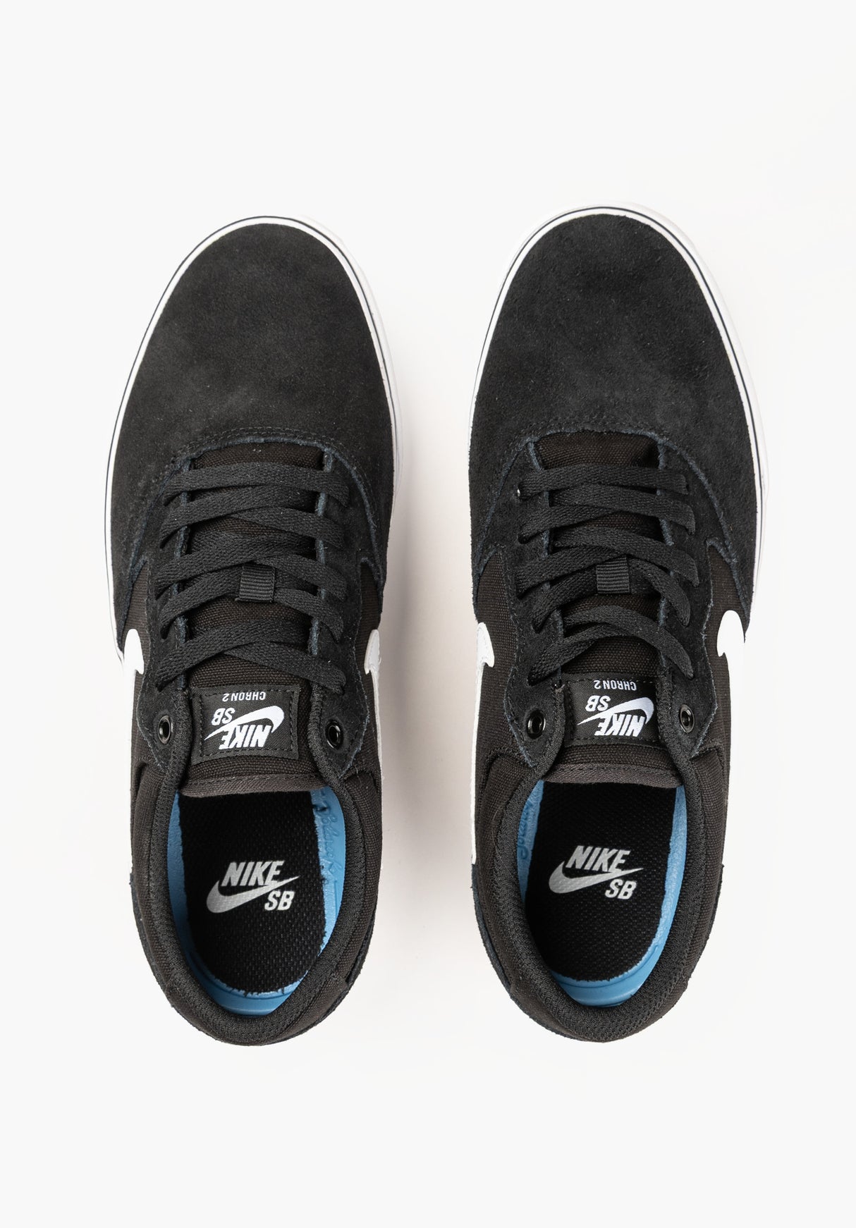 Chron 2 black-white Closeup2