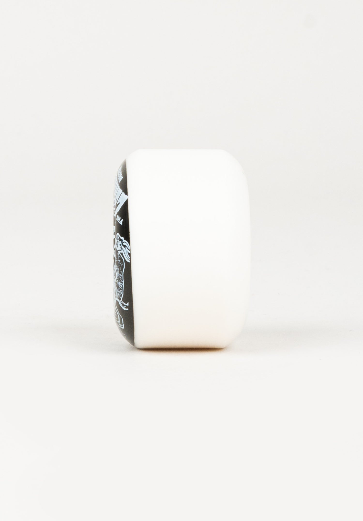 Martinez Elite Criaturas Chubbies 101A white Closeup1 Zoom Image