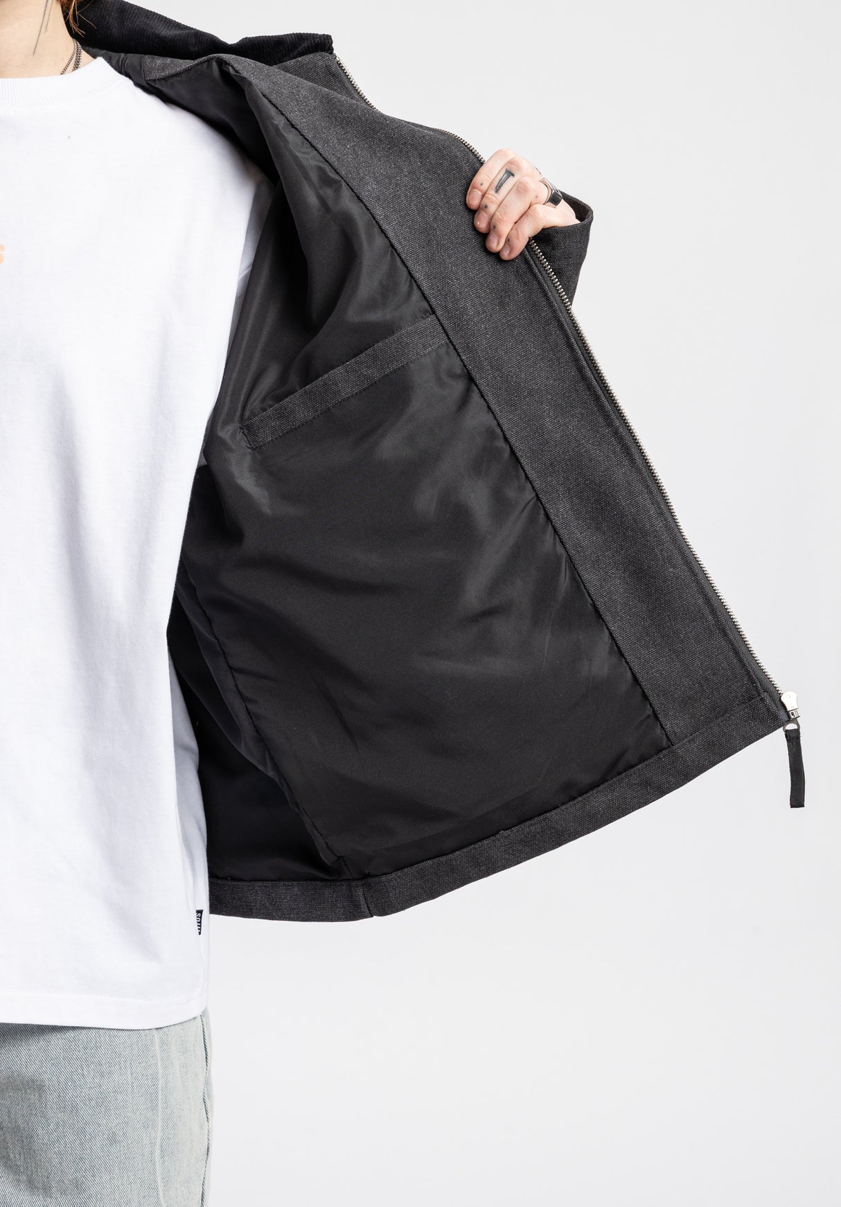 Kayai anthrazitfaded Closeup2