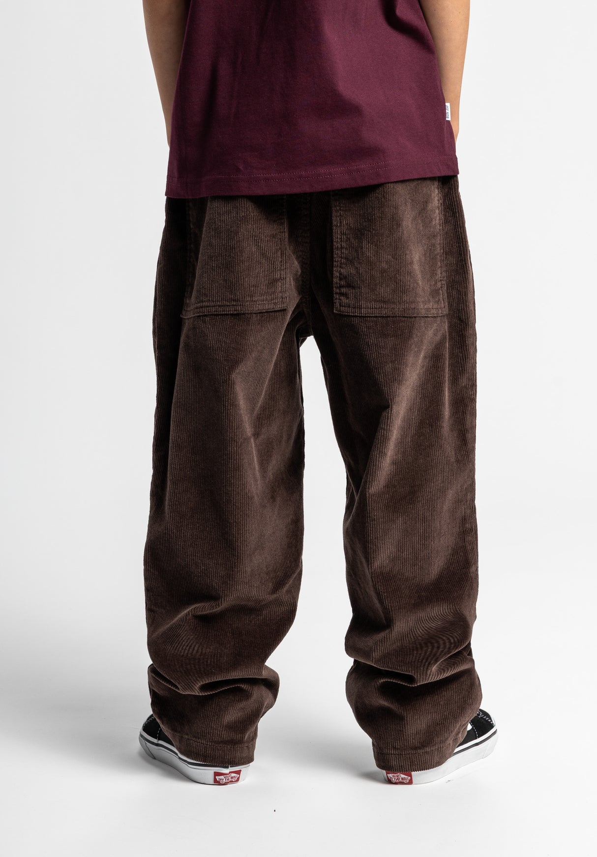 Ozzy Kids darkbrown-cord Closeup1