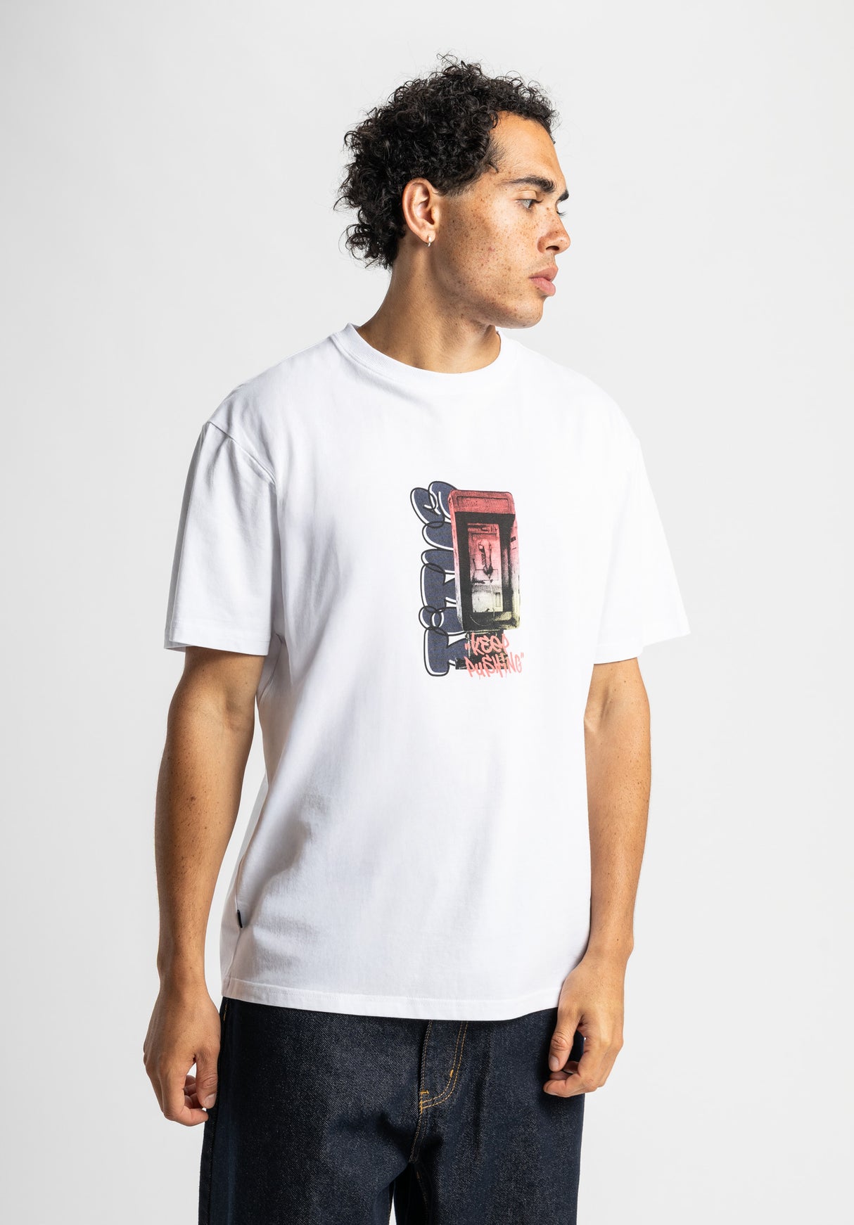 Phone booth white Rueckenansicht