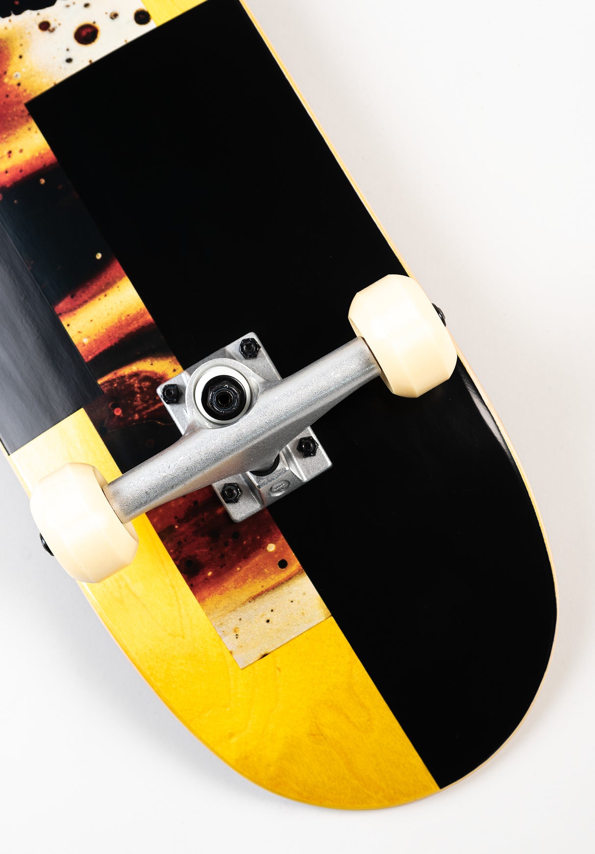 Premium Completes yellow Closeup2