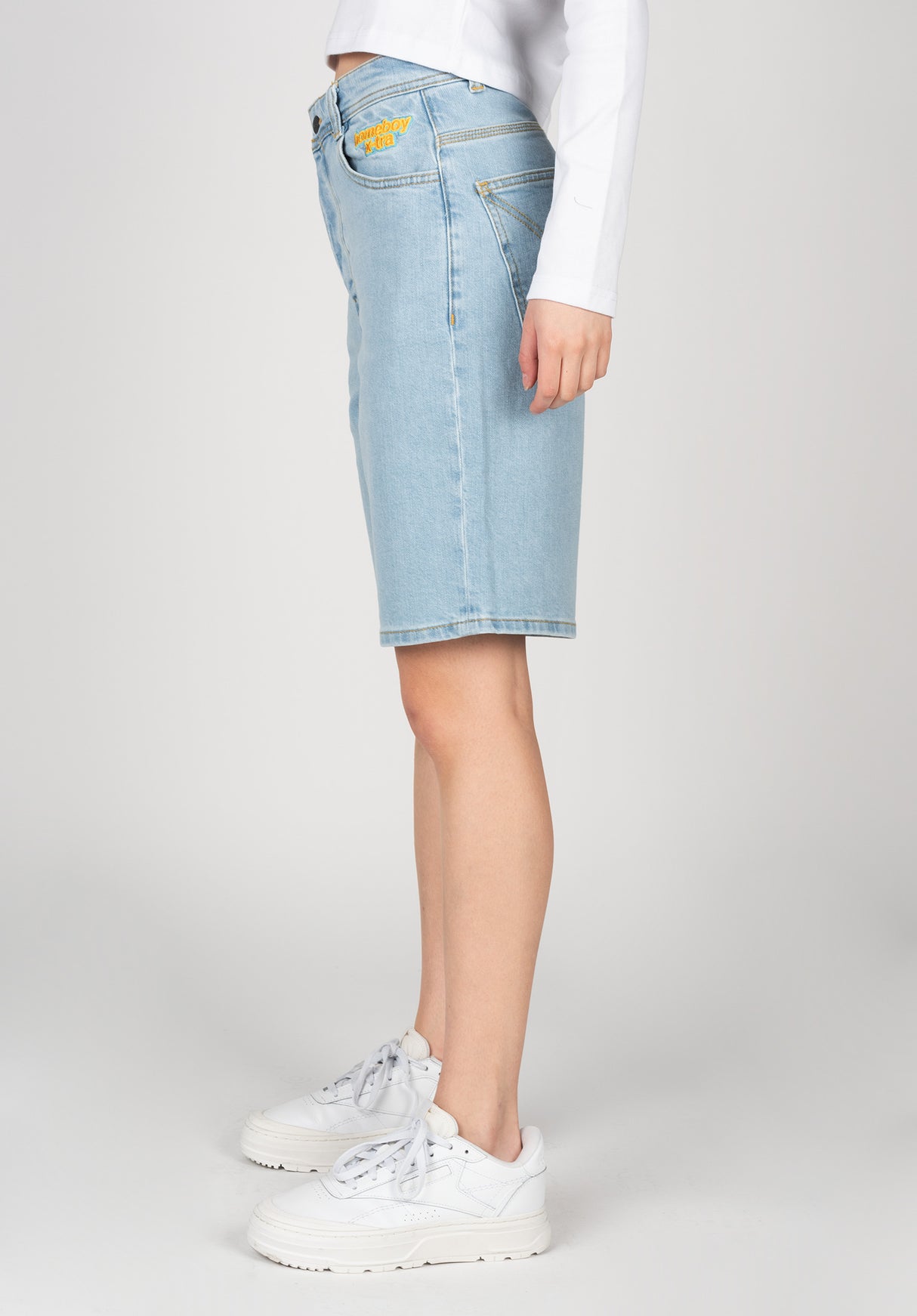 x-tra BAGGY Denim moon-ko Closeup1