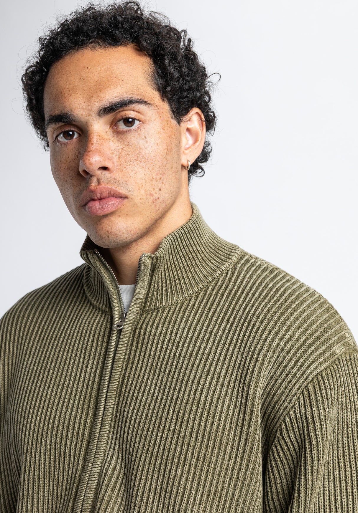 Matthew darkolive Closeup1