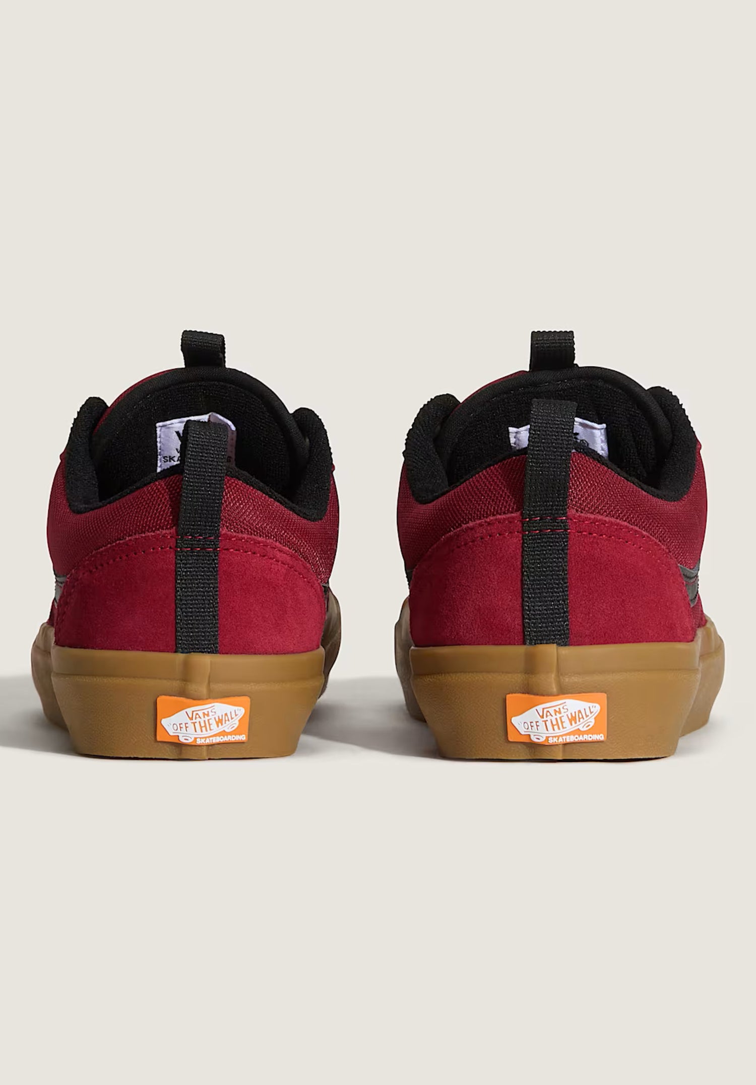 Skate Old Skool 36 + gumburgundy Closeup2 Zoom Image