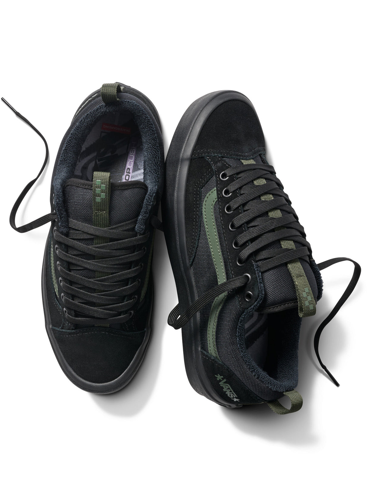Skate Old Skool 36 + atibablack-darkgreen Closeup1