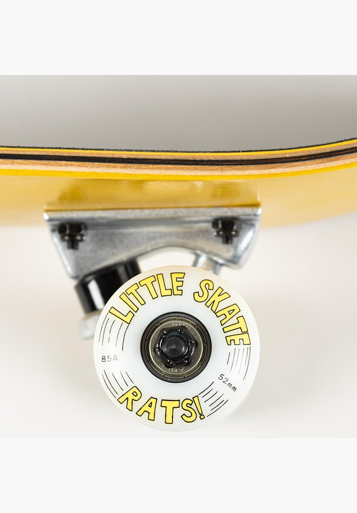 Rocco Micro yellow Closeup2