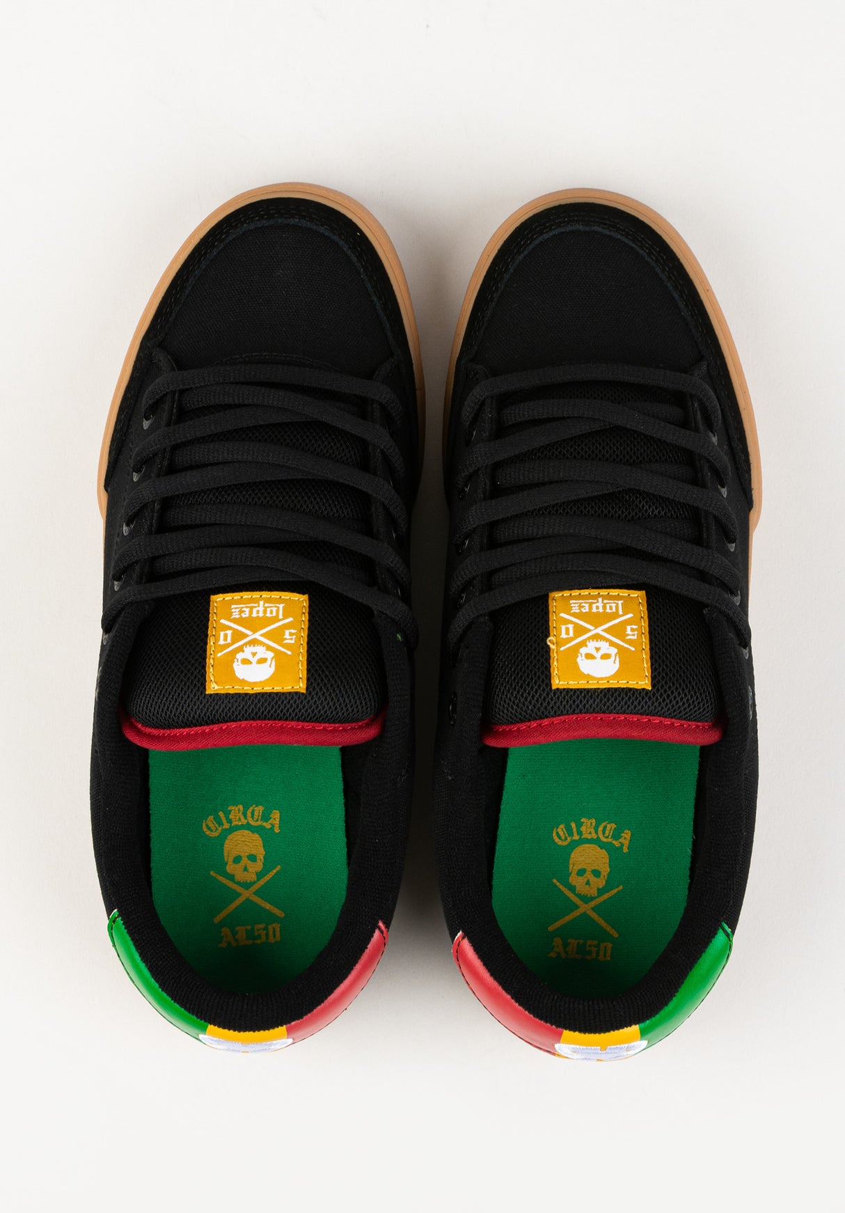 Lopez 50 black-rasta-gum Closeup2
