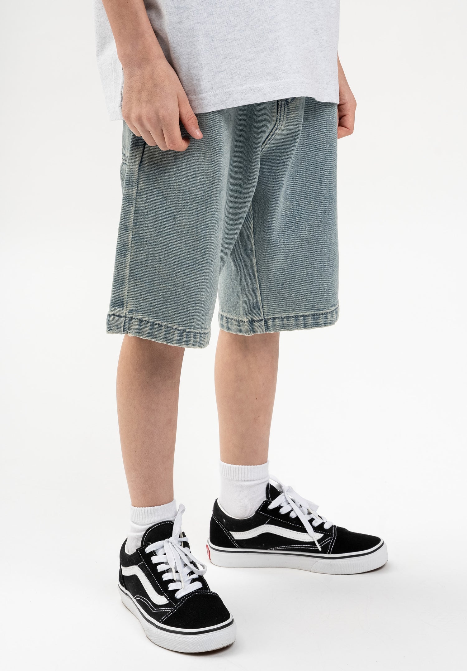 Boogy sandy-bluedenim Closeup1 Zoom Image