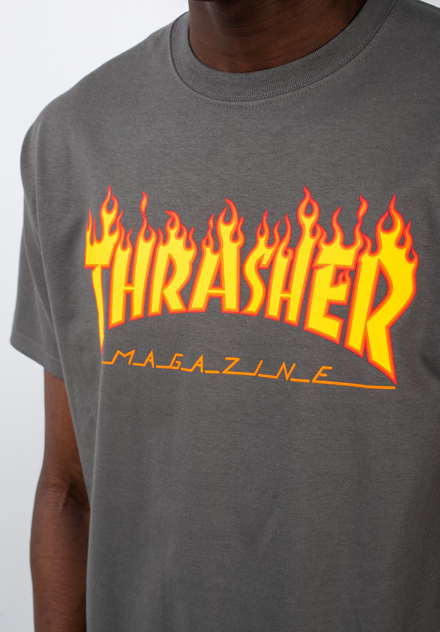 Flame charcoal Rueckenansicht Zoom Image