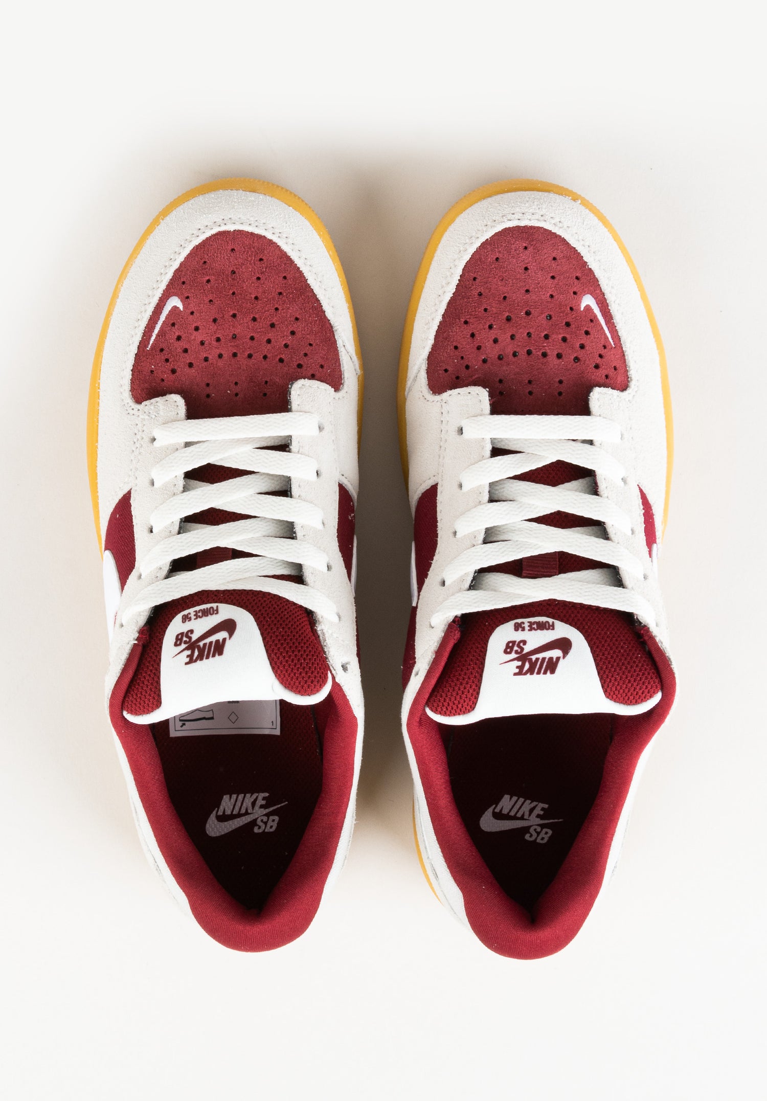 Force 58 teamred-white-summitwhite Closeup2 Zoom Image