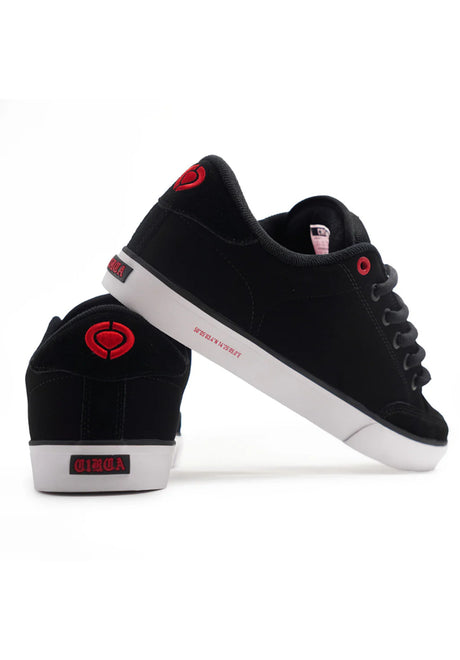 Lopez 50 PRO x Manhole black-white-yellow Closeup1