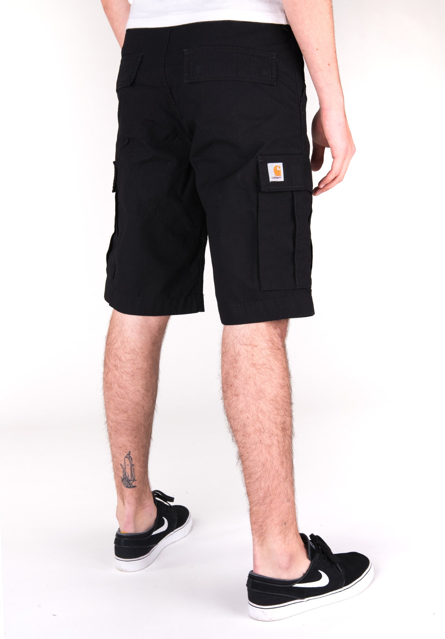 Regular Cargo Short blackrinsed Rueckenansicht Zoom Image