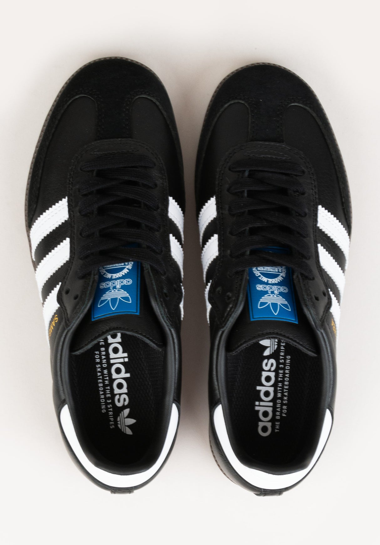 Samba ADV coreblack-white-gum Closeup2