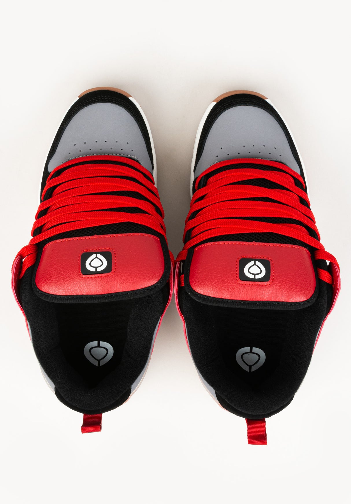 Tave TT black-red Close-Up2