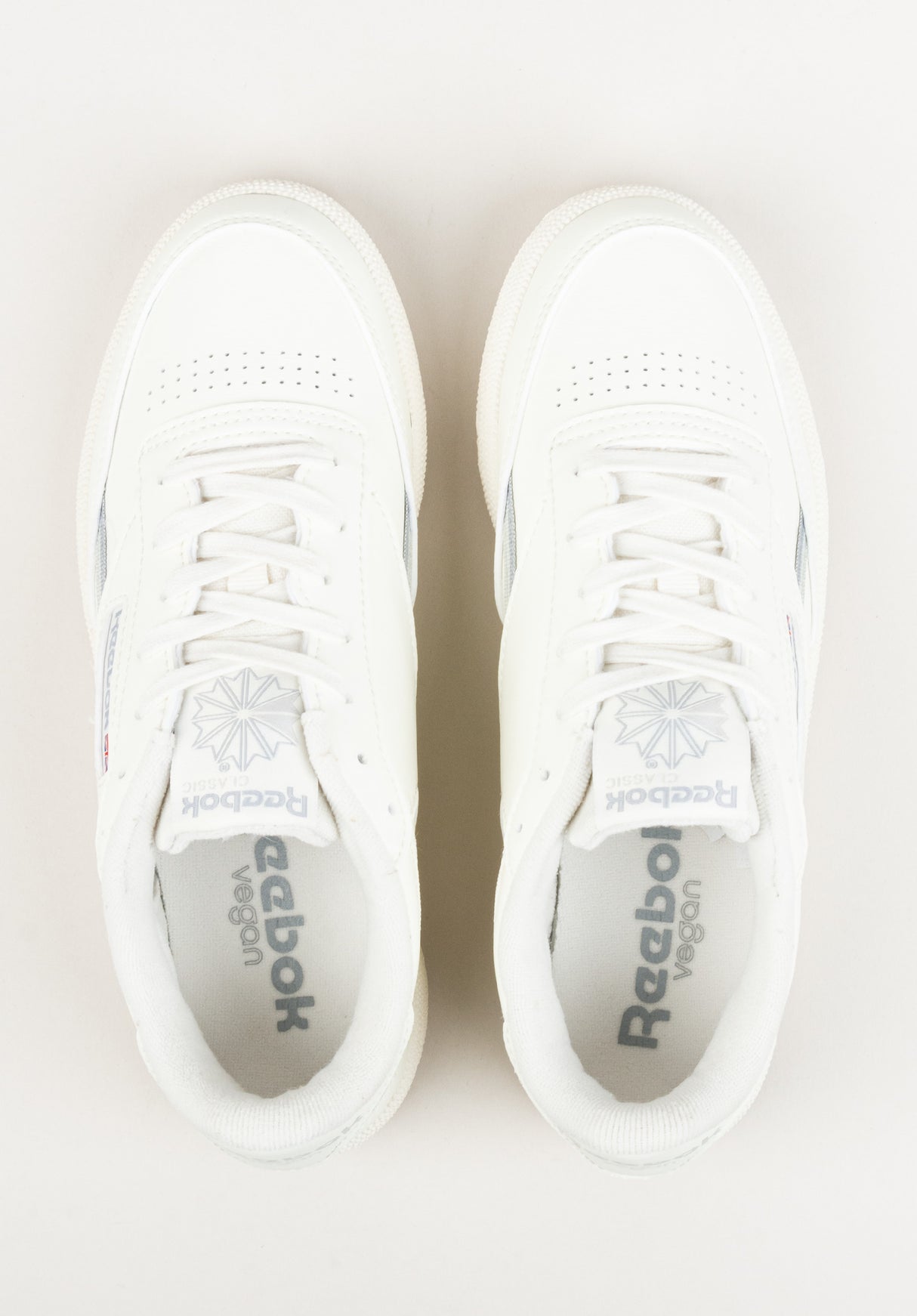 Club C 85 Vegan chalk-puregrey Close-Up2