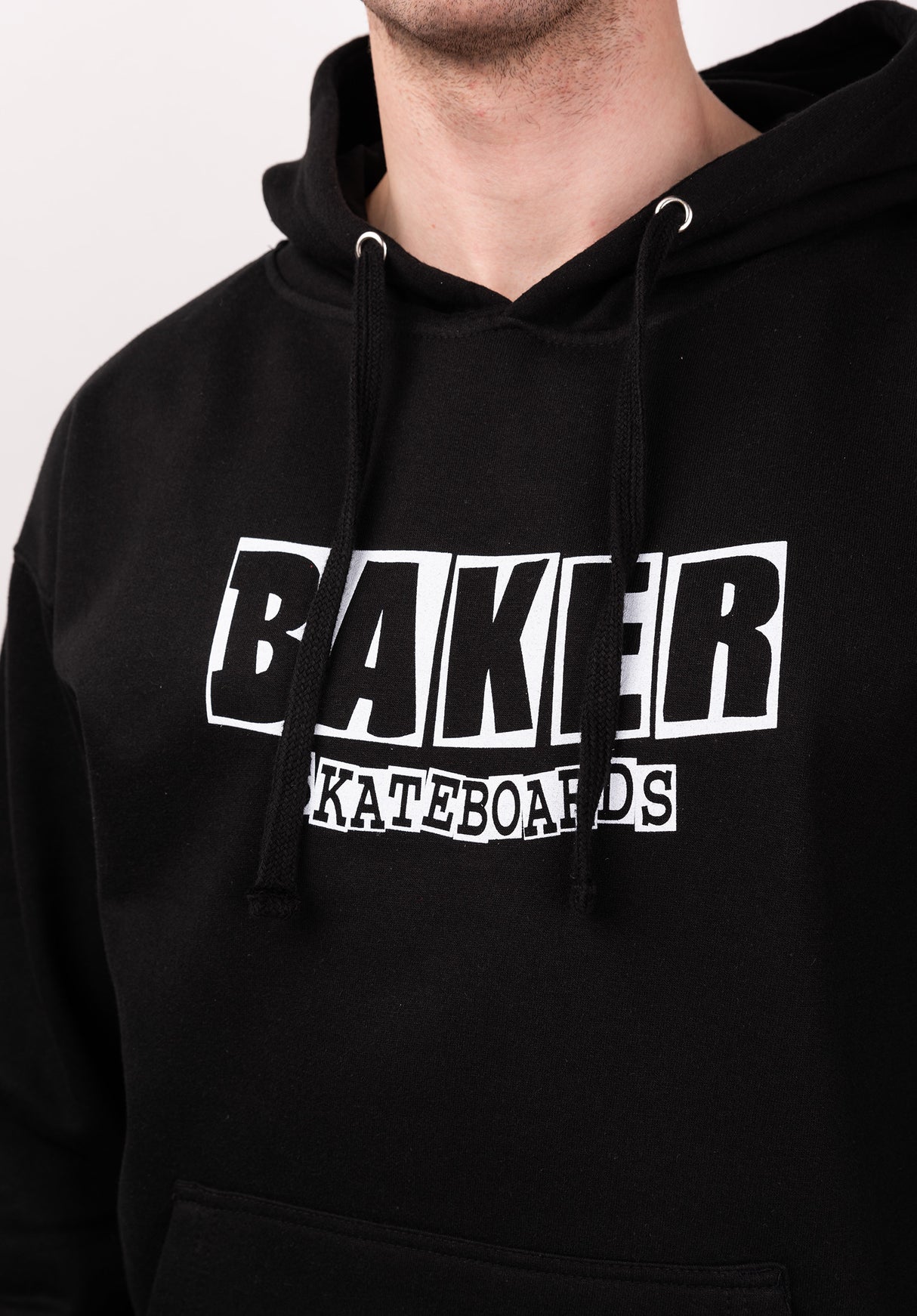 Brand Logo black Close-Up1