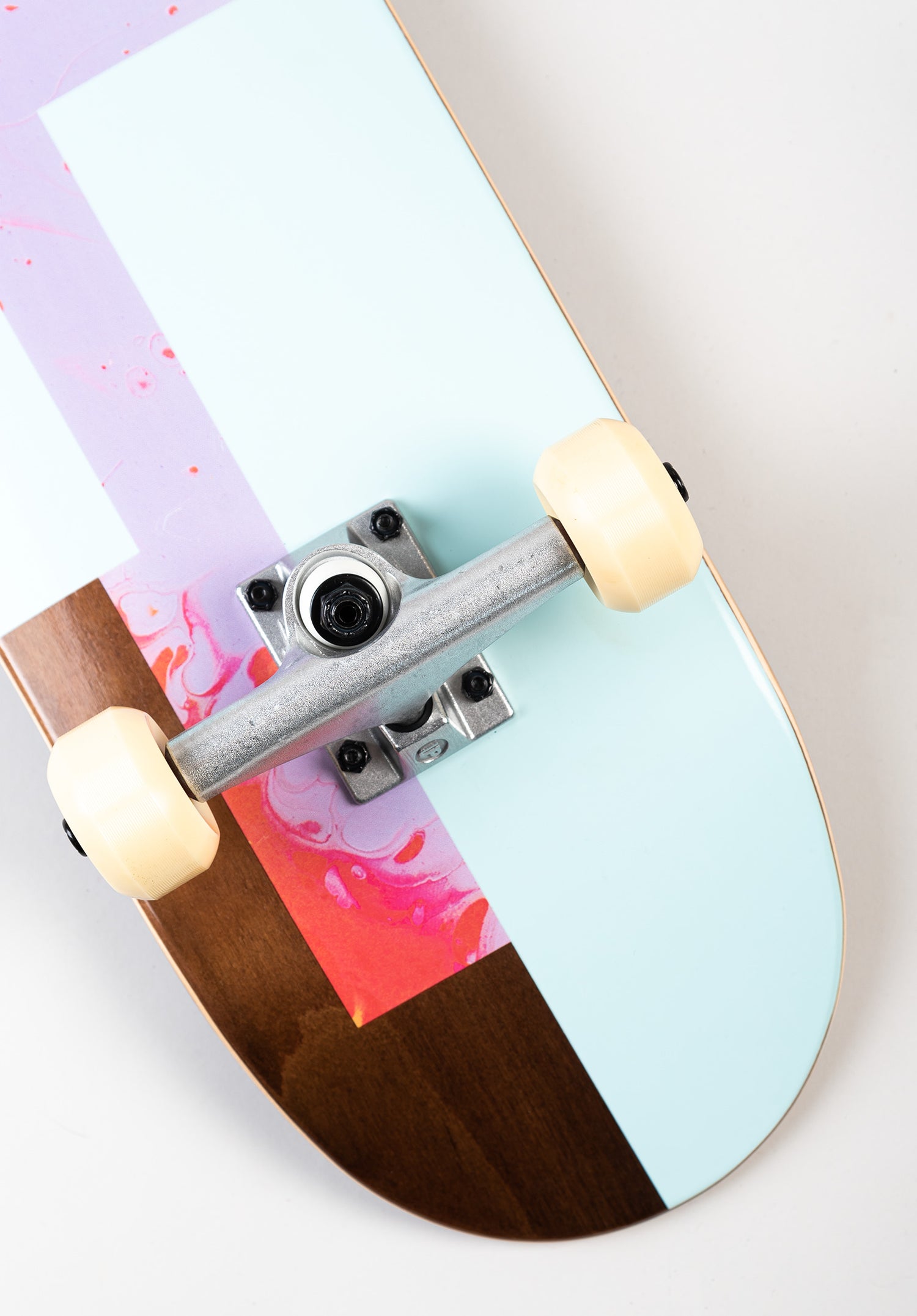 Premium Completes wood Close-Up2 Zoom Image