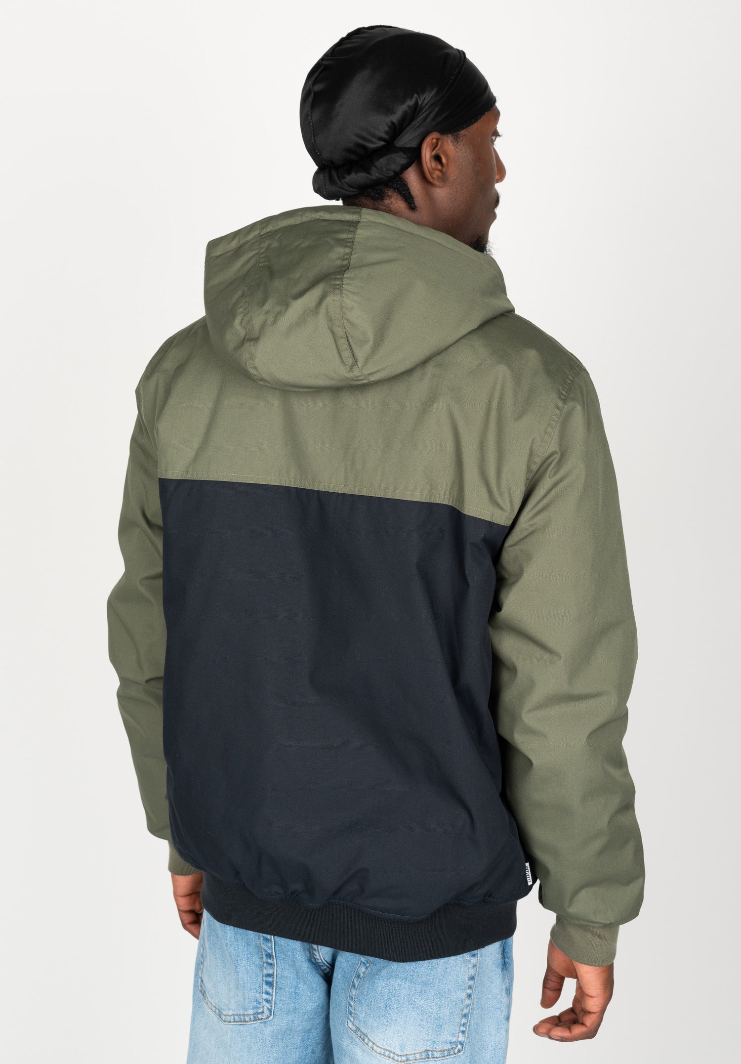 Tahirou|1,83|L Zoom Image