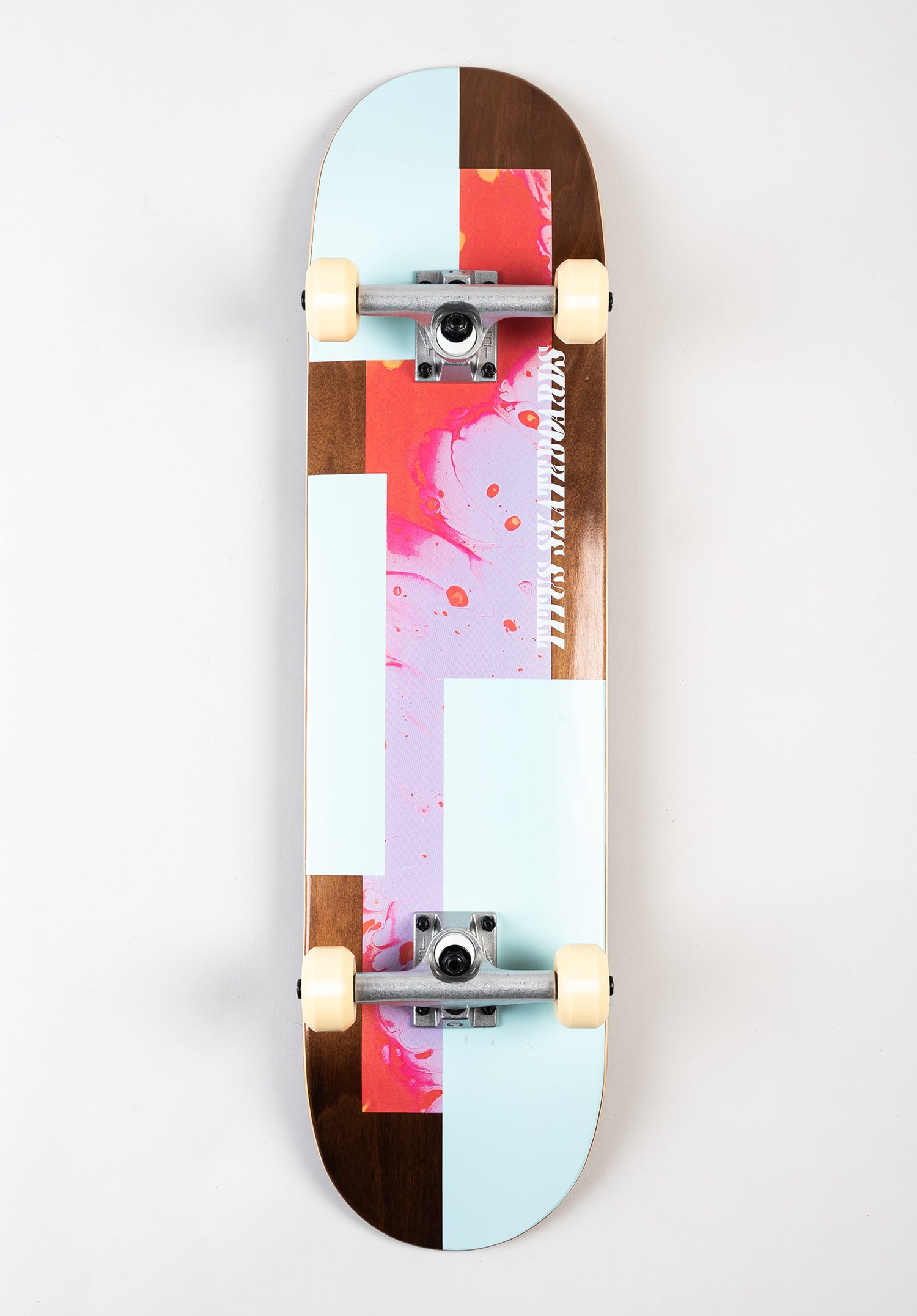 Premium Completes wood Vorderansicht Zoom Image